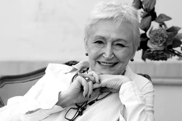 Pınar Kür