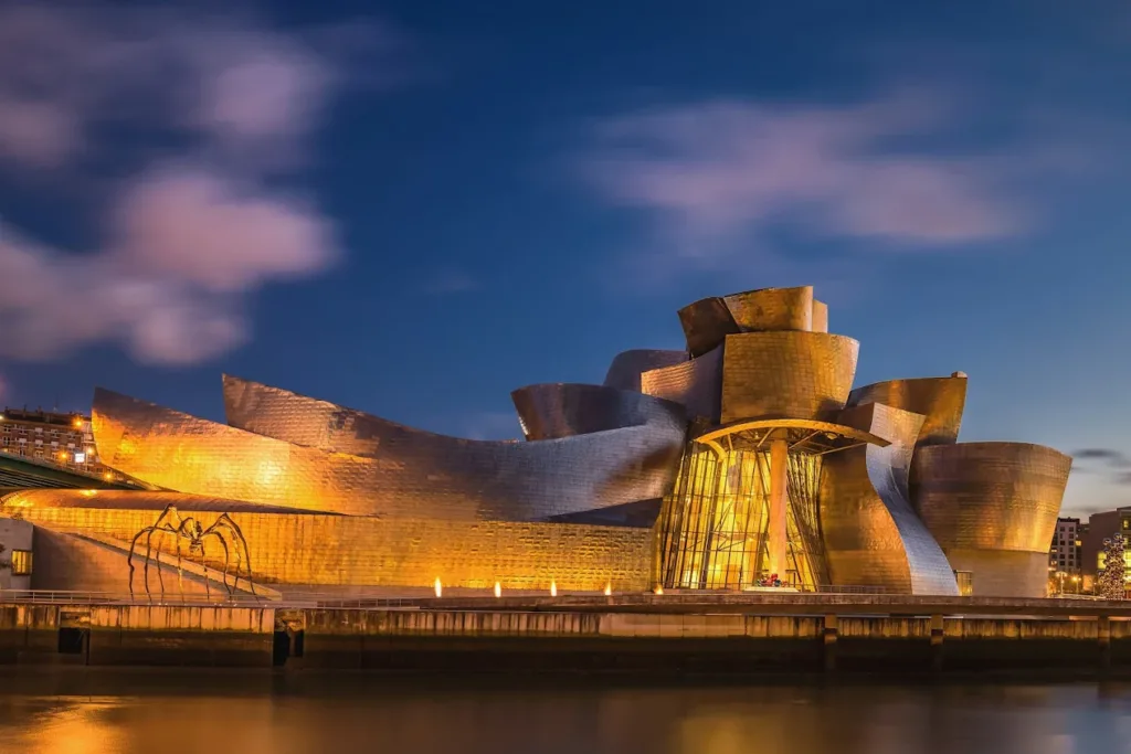 Guggenheim Müzesi Bilbao, İspanya'nın Bask Ülkesi bölgesinde, Bilbao şehrinde bulunan, modern sanat müzesidir.